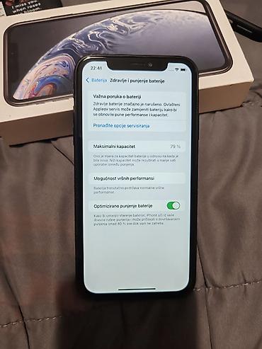 Apple iPhone: IPhone XR 64 GB – crni - Ekran 6.1" Liquid Retina (LCD) sa Face — 1
