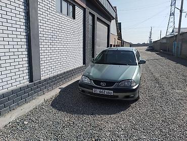 avens: Toyota Avensis: 2002 г., 1.8 л, Механика, Бензин, Хэтчбэк — 2