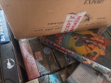 CD, DVD disklər və kassetlər: Orjinal kasetler balacalar 5 AZN vidyo kasetler 8 azn yumuru kasetler — 6