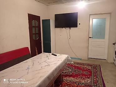 Продажа коттеджей и домов: Тихом и благополучном районе. Дом построен из жженого кирпича, воденой — 12