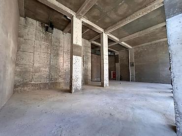 гараж купить: İcarəyə verilir obyekt 172 m², Ağ şəhər q. 7 700 AZN/ay 172 m² Sahə — 8
