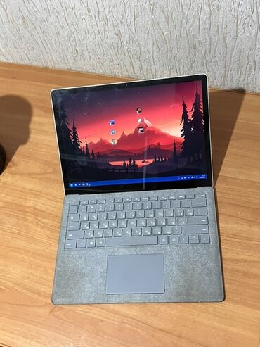 планшет surface: Ультрабук, Microsoft Surface, 8 ГБ ОЗУ, Intel Core i5, память SSD