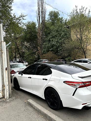 Продажа авто: Toyota Camry: 2018 г., 2.5 л, Автомат, Бензин, Седан — 2