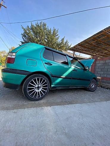 mers 212: Volkswagen Golf: 1992 г., 1.8 л, Хэтчбэк — 1