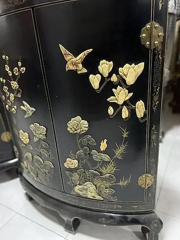 thonet stolice prodajem: Stilske ugaone komode (2 komada) - Stara Kina - RUČNI RAD 🪑✨ Dobro — 3