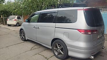385 55: Продаю Honda Elysion (2005 г.) — мощный и комфортный минивэн — 3