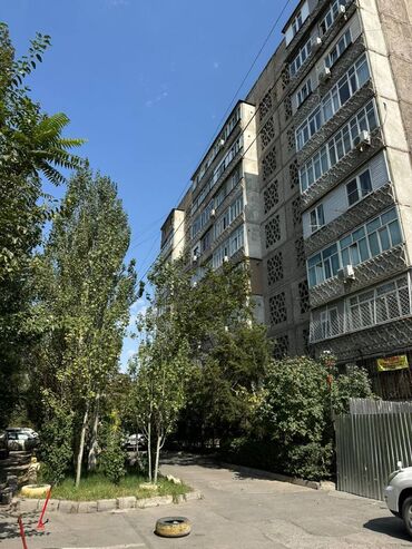 продам квартиру 1 комнатную: 2 бөлмө, 52 кв. м, 105-серия, 4 кабат, Косметикалык ремонт