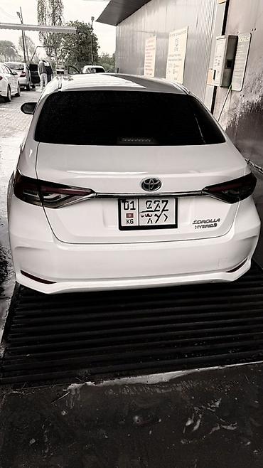 voxy noah: Toyota Corolla: 2019 г., 1.8 л, Вариатор, Гибрид, Седан — 2