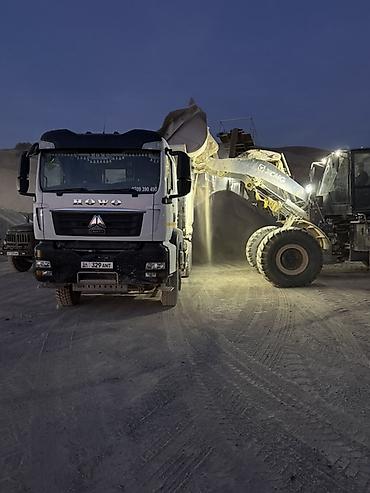 Аренда самосвала HOWO 6x4 для строительных и дорожных работ -