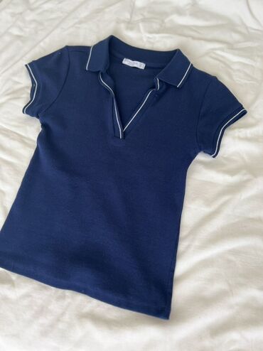 продаю связи с переездом: Футболка, Турция, Stradivarius, S (EU 36)