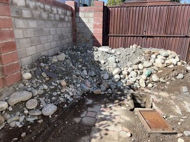 уголь маевка: Символически 1000 сом самовывоз камни и гравий