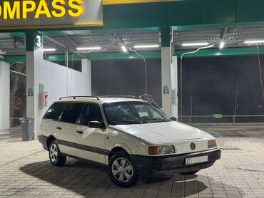 Volkswagen: Volkswagen Passat: 1989 г., 1.8 л, Механика, Бензин, Универсал