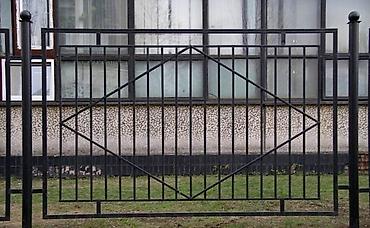 военная сетка: Металлические секции ограждения - Материал: стальная арматура/пруток — 2