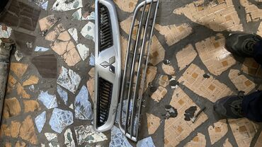 Решетки, облицовки: Решетка радиатора Mitsubishi 2004 г., Б/у, Оригинал, Япония