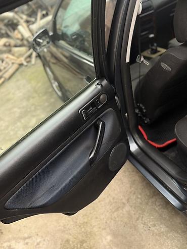 Volkswagen: Volkswagen Golf: 1999 г., 1.6 л, Механика, Бензин, Универсал — 9