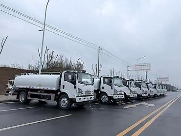 Уборочная техника: Мы являемся прямым продавцом с завода-производителя автомобилей CLW в — 18