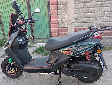 Скутеры: Скутер Livamotor (50–150 см³, карбюраторный) с ярким дизайном и — 5