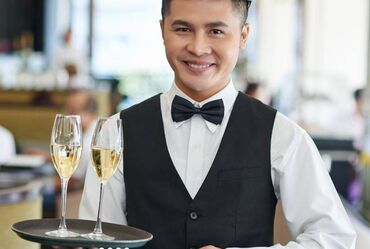 4 saatliq is elanlari: Официант требуется, Кафе, Ежедневно оплата, Любой возраст, До 1 года опыта