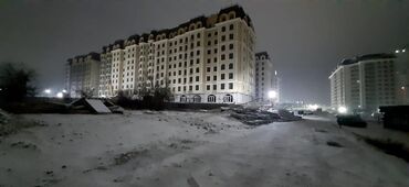 декоративный панел: Предлагаются арочные оконные рамы, выполненные из прочного материала
