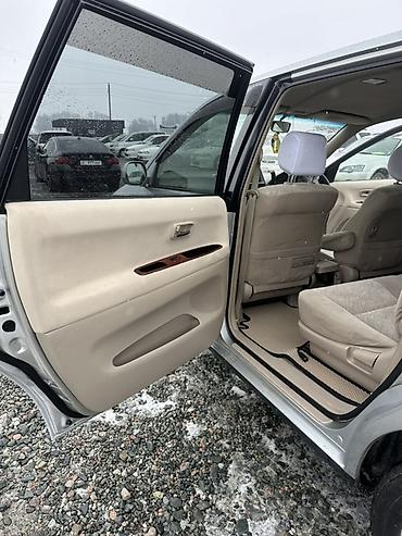 Toyota: Toyota Gaia: 2003 г., Минивэн — 10