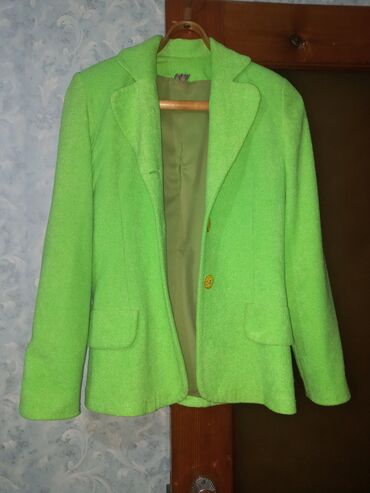 zhenskie kozhanye palto: Пальто M (EU 38), цвет - Зеленый