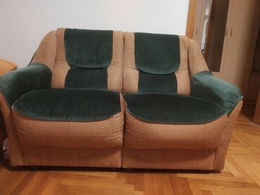 раздвижной двухместный диван: Прямой диван, Б/у