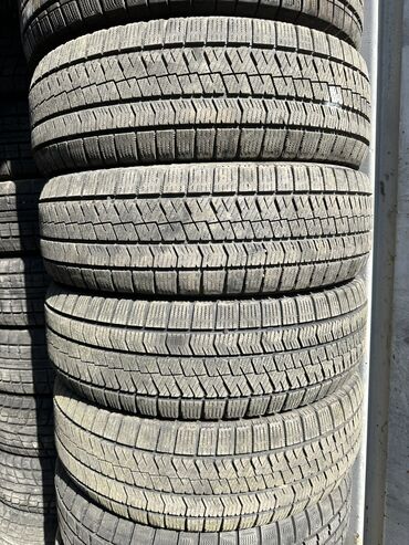 Шины: Шины 215 / 65 / R 16, Зима, Б/у, Комплект, Легковые, Япония, Bridgestone