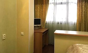 аренда 3 комнатной квартиры: 3 комнаты, 81 м², 106 серия улучшенная, 5 этаж — 4