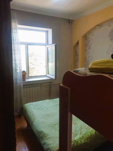 Köhnə tikili: Bakı, Qaraçuxur qəs., 4 otaqlı, Köhnə tikili, 100 kv. m — 4