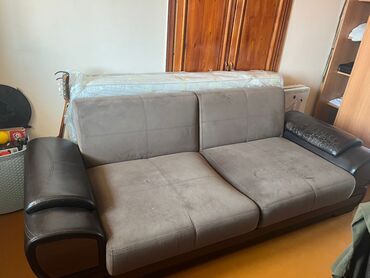 Yataq otağı dəstləri: Divan, İşlənmiş, Açılan, Bazalı