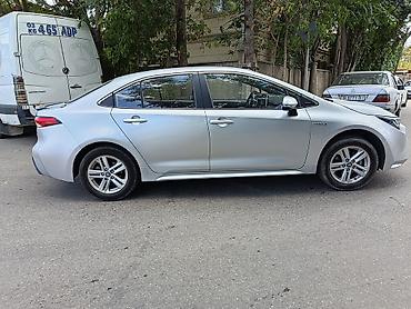 corola: Toyota Corolla: 2020 г., Автомат, Гибрид, Седан — 1