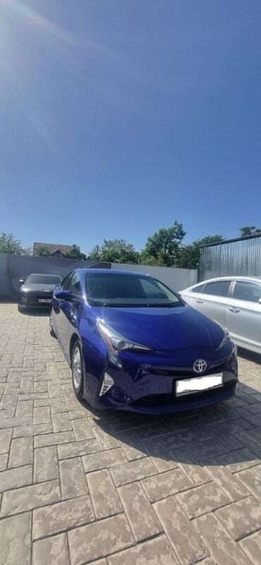 Toyota: Toyota Prius: 2016 г., 1.8 л, Вариатор, Гибрид, Хэтчбэк
