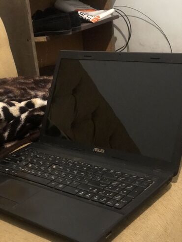 Kompüter ehtiyyat hissələri: ASUS noutbuk - Marka/model: ASUS (qara korpus, teksturalı qapaq) -