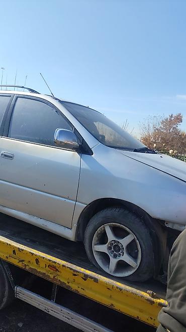 Другие детали кузова: Toyota Ipsum — на разбор - Кузов: универсал/минивэн, 5 дверей. Цвет — 9