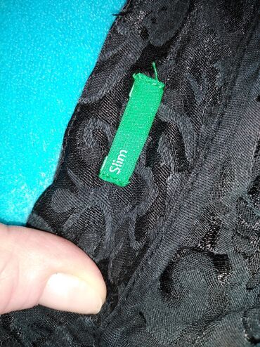 Pantalone: Benetton pantalone satenske za devojčice Veličina 6-7god 120 cm Imaju — 2