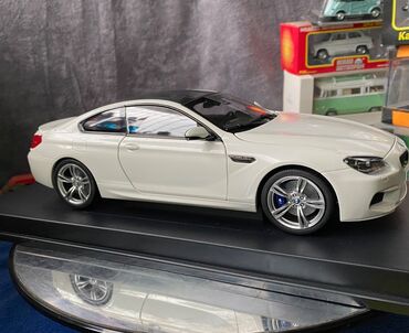 Avtomobil modelləri: Коллекционная модель BMW M6 F13M Coupe Alpine White 2012 Dealer — 11