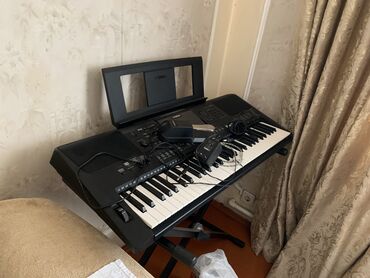 Sintezatorlar: Sintezator, Yamaha, Yeni, Ünvandan götürmə