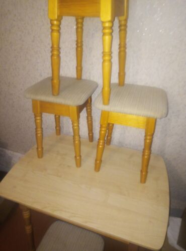 Мебель: Комплект стол и стулья Б/у