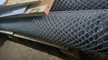 Zəncirli tor hasar (chain-link) rulonu - Material: galvanizə olunmuş