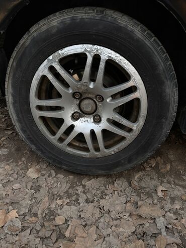 Другие автомобили: Черный седан класса D, 4 двери, левый руль. Кузов с плавными линиями — 15