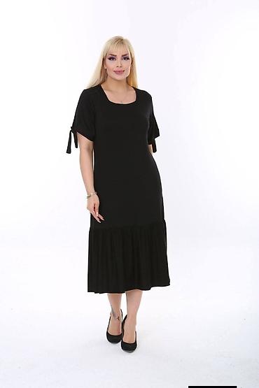 Haljine: Haljine 
Vel XL.2xL .3xL. 4xL. 
Cena 2500 din — 18