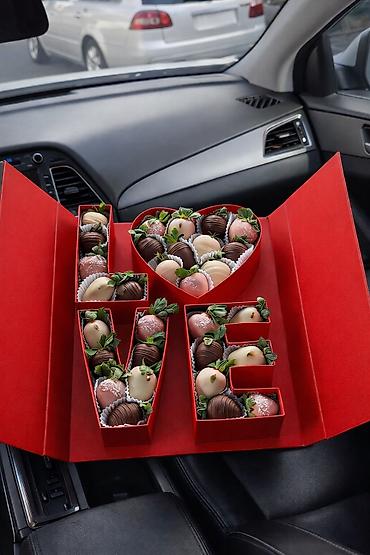 Кондитерские изделия, сладости: Клубника в шоколаде | Ош 6 штук 9 штук 10 штук 800 сом 12 штук 1020 — 1