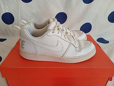 dhgate balenciaga triple s: Nike bele patike – koža, perforirane Broj 38,5. Velicina kalupa 24 cm — 3