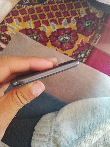 Apple iPhone: IPhone 8 Plus, Б/у, 32 ГБ, Черный, Чехол, 97 % — 9