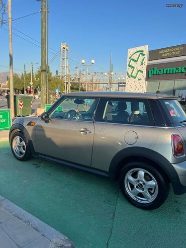 Mini: Mini One: 1.4 l. | 2010 έ. 81600 km. Χάτσμπακ — 4