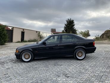 Təkərlər: BMW E34, E36, E46 üçün razvarka disklər. Bbs kolpakları ilə. Arxa
