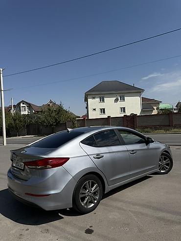 полик спарк: Hyundai Elantra: 2017 г., 2 л, Автомат, Бензин, Седан — 4