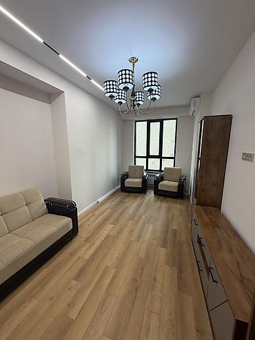 немецский квартал: 2 комнаты, 80 м², Асанбай мкр Элитка, 3 этаж — 3