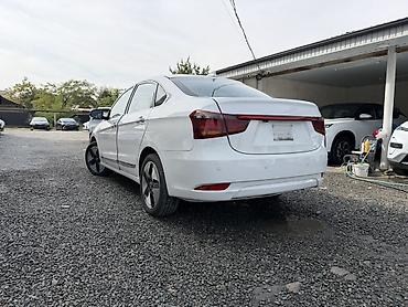 aeroforce 202: Dongfeng : 2021 г., Электромобиль, Седан — 5