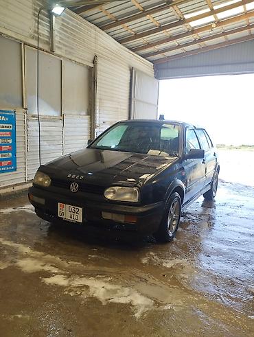 jak авто: Volkswagen Golf: 1994 г., 1.8 л, Механика, Бензин, Хэтчбэк — 1